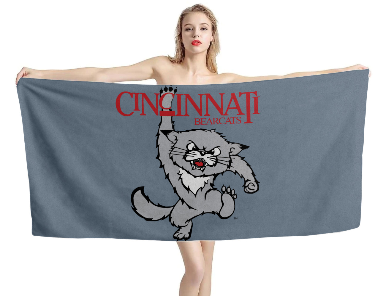 Cincinnati Bearcats Beach Towel